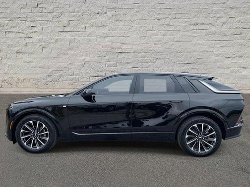 2026 Cadillac LYRIQ Premium Sport