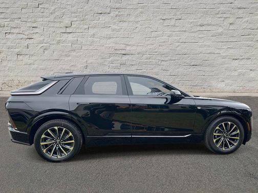 2026 Cadillac LYRIQ Premium Sport