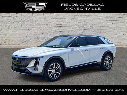 Vibrant White Tricoat 2026 Cadillac LYRIQ Luxury
