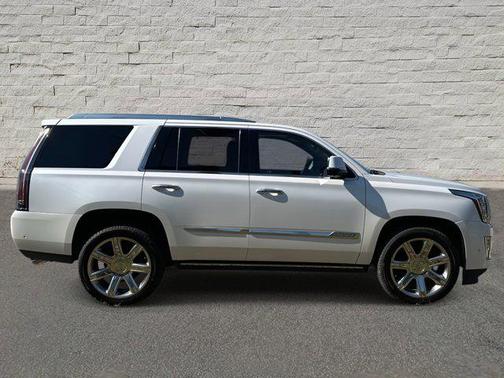 2018 Cadillac Escalade Premium Luxury