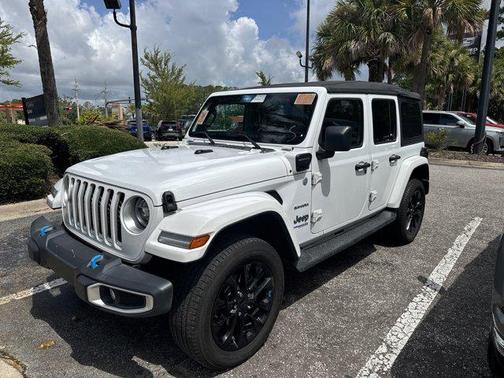 2022 Jeep Wrangler Unlimited 4xe Sahara