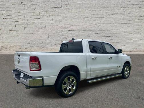 Bright White Clearcoat 2020 RAM 1500 Big Horn/Lone Star