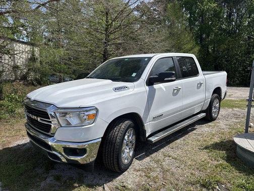 Bright White Clearcoat 2020 RAM 1500 Big Horn/Lone Star