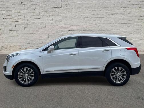 Crystal White Tricoat 2019 Cadillac XT5 Luxury