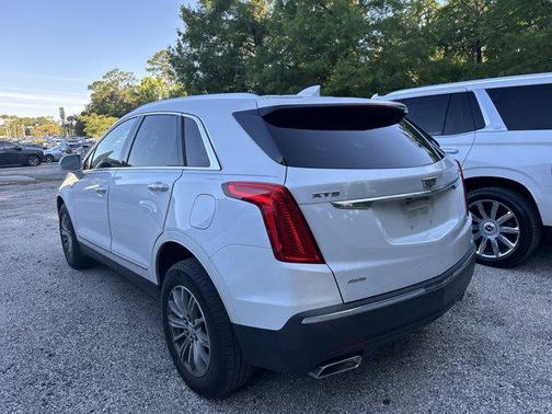Crystal White Tricoat 2019 Cadillac XT5 Luxury