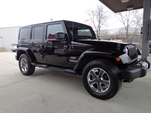 2013 Jeep Wrangler Unlimited Sahara