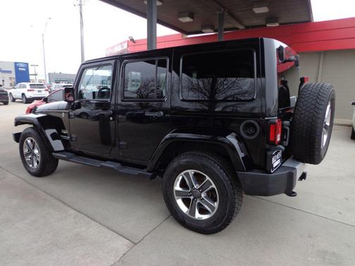 2013 Jeep Wrangler Unlimited Sahara