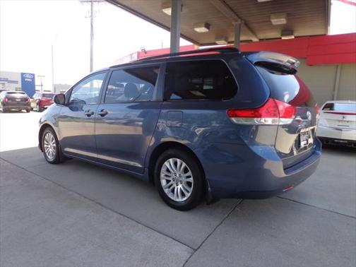 2014 Toyota Sienna XLE