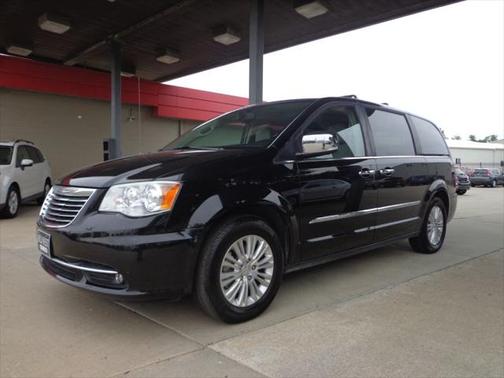 2015 Chrysler Town & Country Limited Platinum