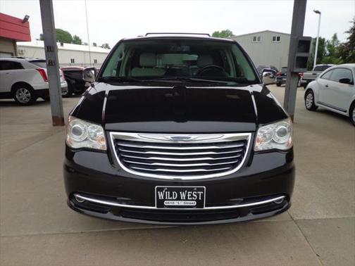 2015 Chrysler Town & Country Limited Platinum