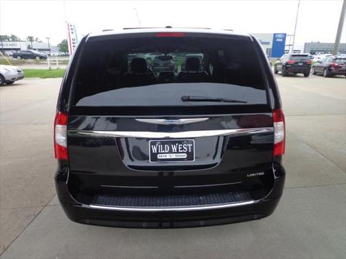 2015 Chrysler Town & Country Limited Platinum