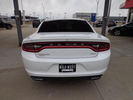 2015 Dodge Charger SXT