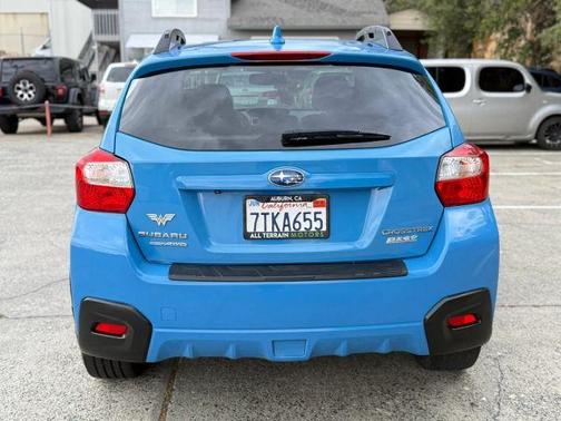 Hyper Blue 2016 Subaru Crosstrek 2.0i Limited