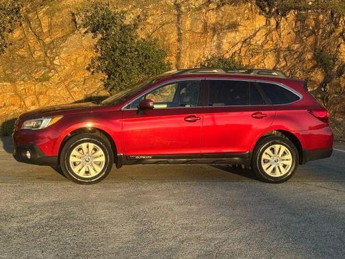 2016 Subaru Outback 2.5i Premium