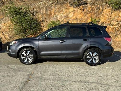 Dark Gray Metallic 2017 Subaru Forester 2.5i Premium