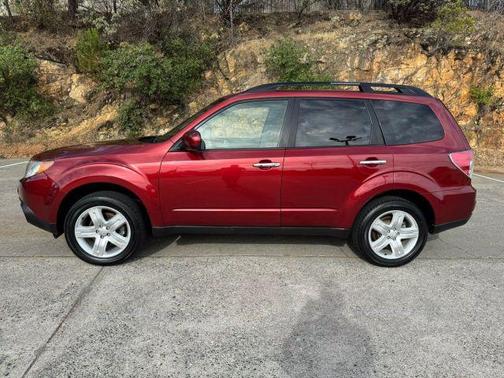 2010 Subaru Forester 2.5X Premium