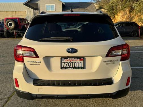 2017 Subaru Outback 2.5i Touring