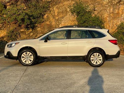 2018 Subaru Outback 2.5i