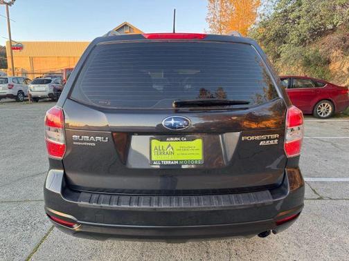 2015 Subaru Forester 2.5i