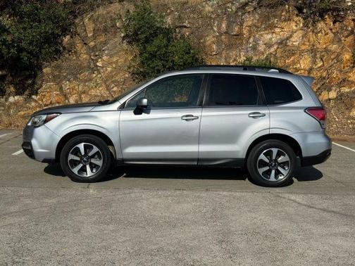 2017 Subaru Forester 2.5i Limited
