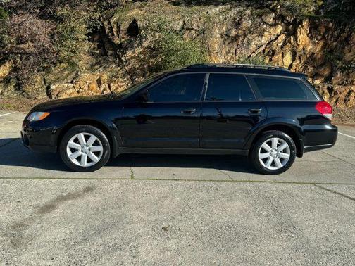 2009 Subaru Outback 2.5i