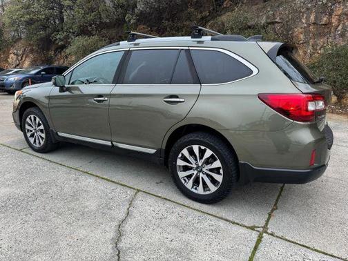 2017 Subaru Outback 3.6R Touring