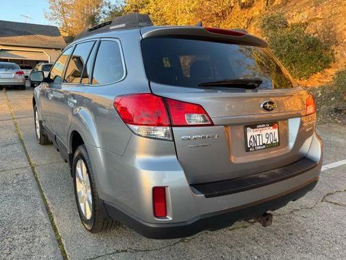 2011 Subaru Outback 3.6R Limited
