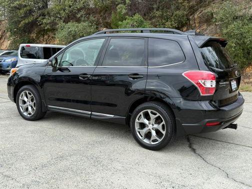 Crystal Black Silica 2016 Subaru Forester 2.5i Touring