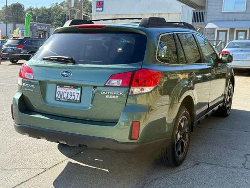 Cypress Green Pearl 2010 Subaru Outback 2.5i Premium