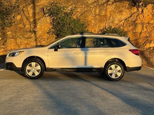 2016 Subaru Outback 2.5i