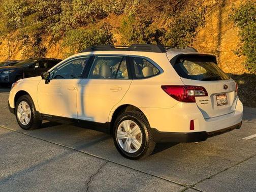 2016 Subaru Outback 2.5i