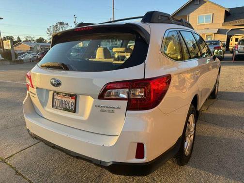 2016 Subaru Outback 2.5i
