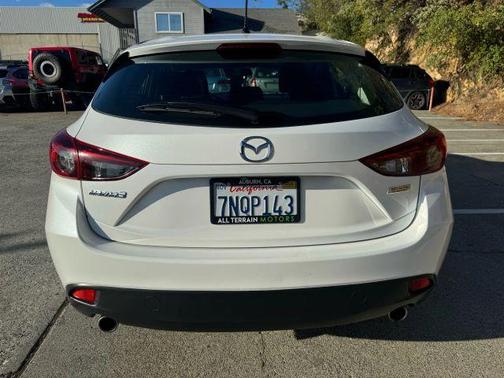 2016 Mazda Mazda3 i Sport