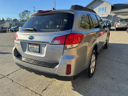 2011 Subaru Outback 3.6R Limited