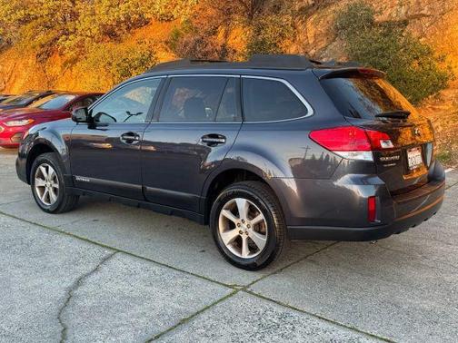 2013 Subaru Outback 3.6R Limited