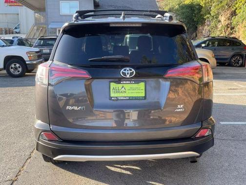 2016 Toyota RAV4 SE