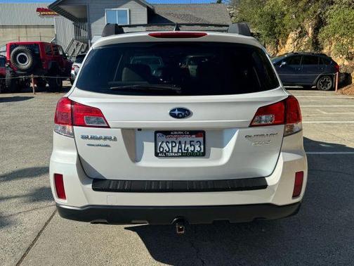 2011 Subaru Outback 2.5i Limited