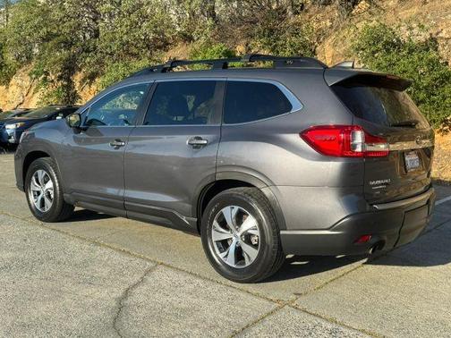 Magnetite Gray Metallic 2019 Subaru Ascent Premium 8-Passenger