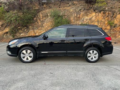 2011 Subaru Outback 3.6R Limited