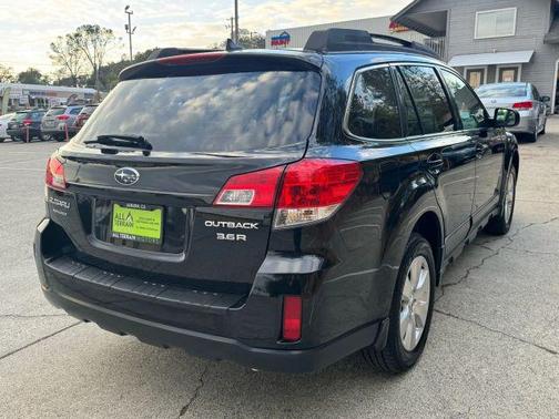 2011 Subaru Outback 3.6R Limited