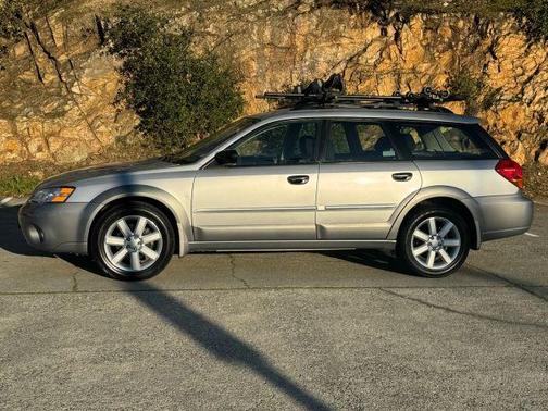 2007 Subaru Outback 2.5i