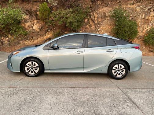 2016 Toyota Prius Four