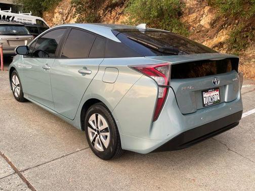 2016 Toyota Prius Four