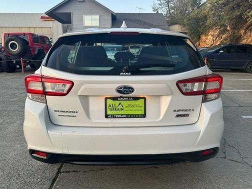 2017 Subaru Impreza 2.0i Sport