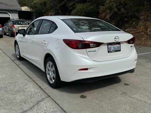 2018 Mazda Mazda3 Sport