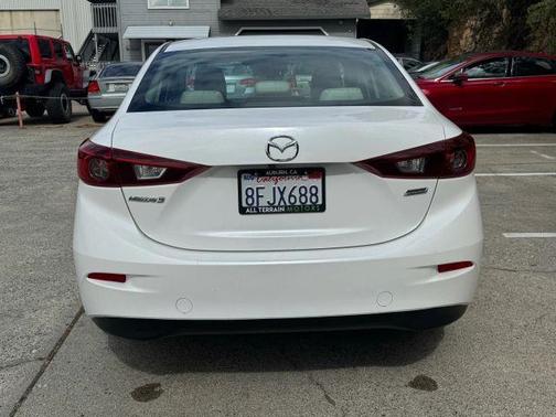 2018 Mazda Mazda3 Sport
