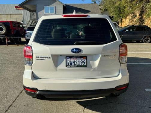 2017 Subaru Forester 2.5i