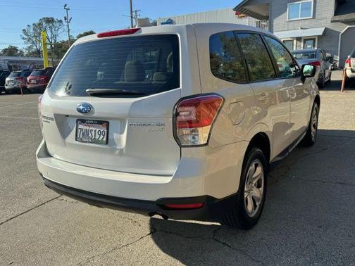 2017 Subaru Forester 2.5i