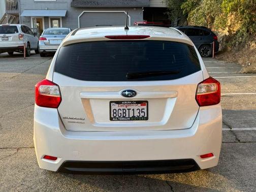 Satin White Pearl 2014 Subaru Impreza 2.0i