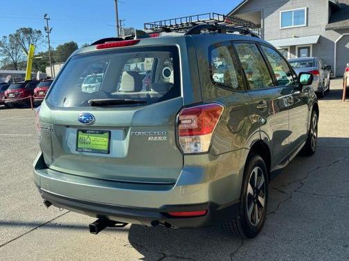 2017 Subaru Forester 2.5i